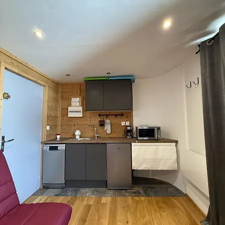 Appartement Le 3300 - 42 - Vue Piste - 2 Pers *